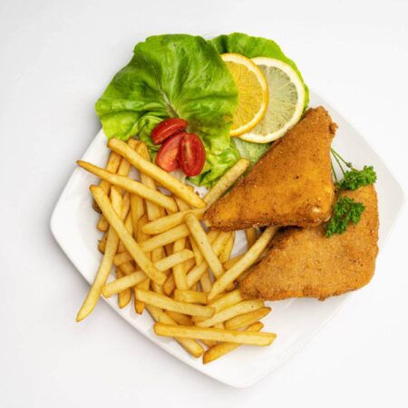 Rántottsajt + hasábburgonya+ majonéz (1,3,7)