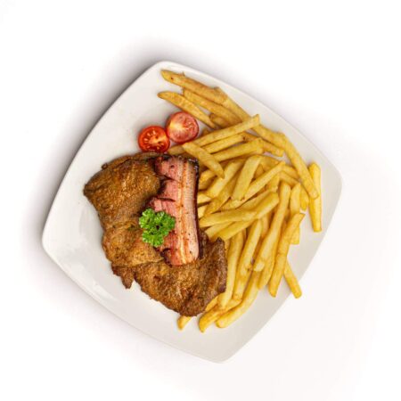 Cigánypecsenye+ hasábburgonya+ savanyúság